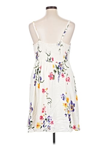 Old Navy Casual Dress (view 2)