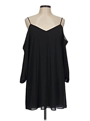 Alice + Olivia Casual Dress (view 1)