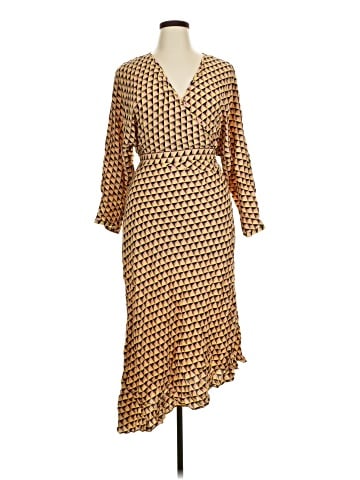 Diane von Furstenberg Casual Dress (view 1)