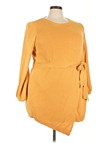 Girls With Curves X Lane Bryant Pullover Sweater (view 1)