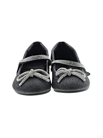 Unbranded Flats (view 2)