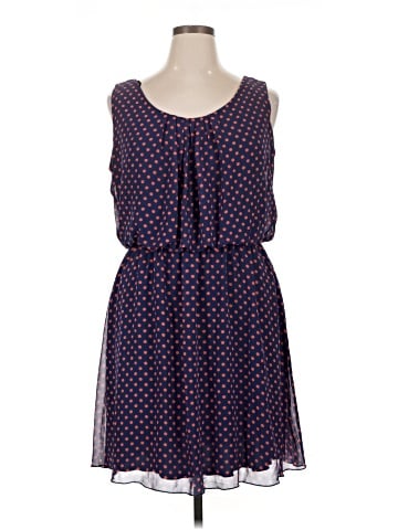 En Focus Casual Dress (view 1)