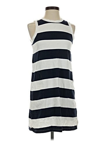 Old Navy Casual Dress (view 1)