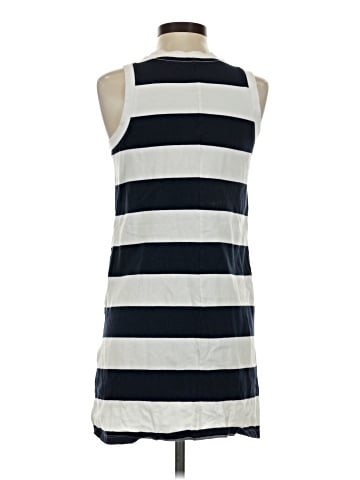 Old Navy Casual Dress (view 2)