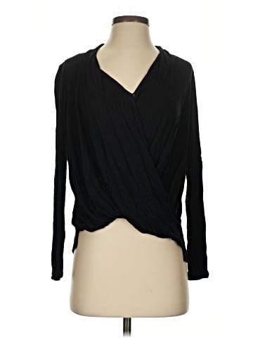 Akemi + Kin Long Sleeve T-Shirt (view 1)
