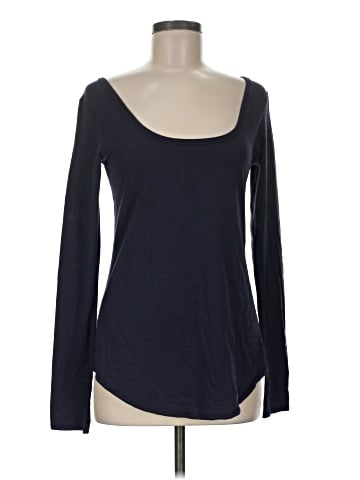 Lululemon Athletica Long Sleeve T-Shirt (view 1)