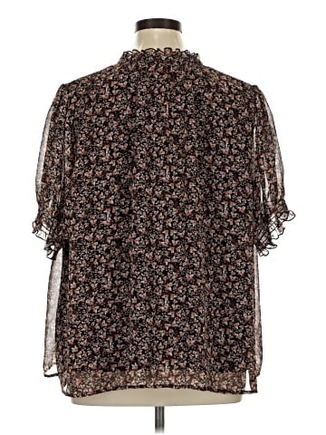 Ava & Viv Short Sleeve Blouse (view 2)