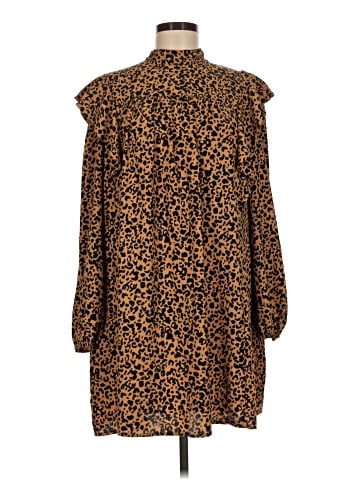 WAYF Casual Dress (view 1)