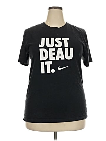 Nike Short Sleeve T-Shirt (view 1)