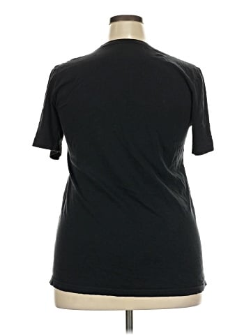 Nike Short Sleeve T-Shirt (view 2)