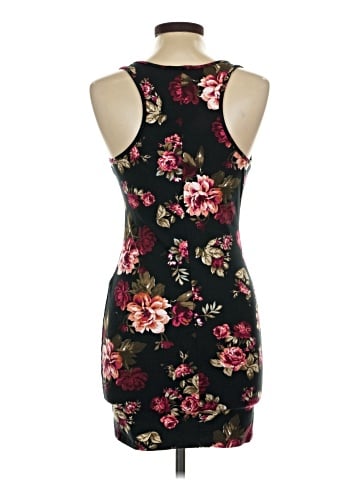 Fashion Nova Sleeveless Top (view 2)