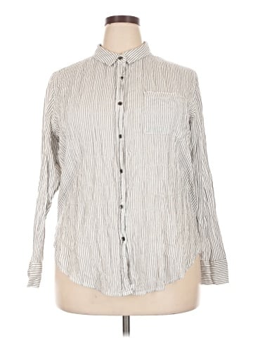 Universal Thread Long Sleeve Button-Down Shirt (view 1)