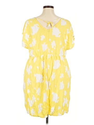 Ava & Viv Casual Dress (view 2)