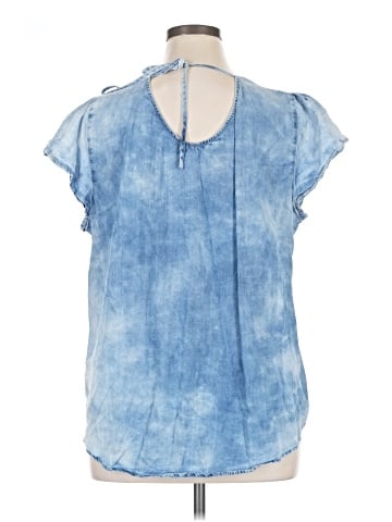 Signature Studio Short Sleeve Blouse (view 2)