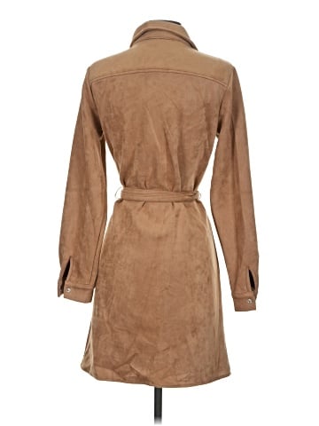 Tahari Trenchcoat (view 2)