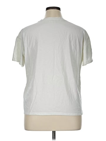 Maurices Short Sleeve T-Shirt (view 2)