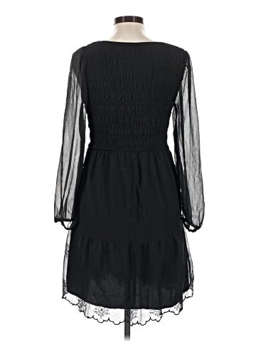 Old Navy Casual Dress (view 2)