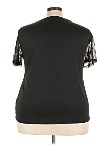 Shein Short Sleeve T-Shirt (view 2)