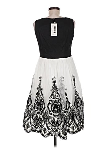 Sucrefas Cocktail Dress (view 2)