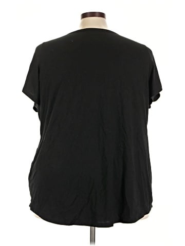 Torrid Short Sleeve T-Shirt (view 2)