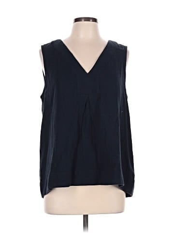 Vineyard Vines Sleeveless T-Shirt (view 1)