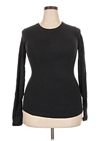Lululemon Athletica Long Sleeve T-Shirt (view 1)
