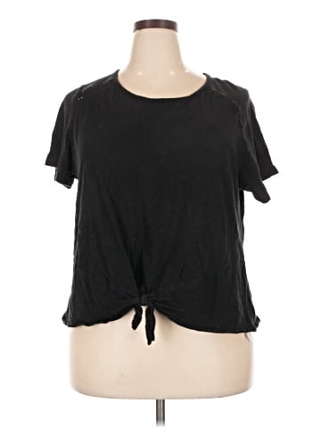 Old Navy Short Sleeve T-Shirt (view 1)