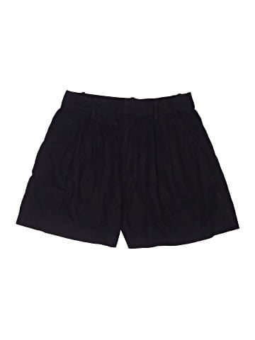 Gap Shorts (view 1)