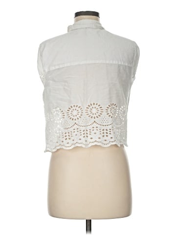 Forever 21 Sleeveless Button-Down Shirt (view 2)