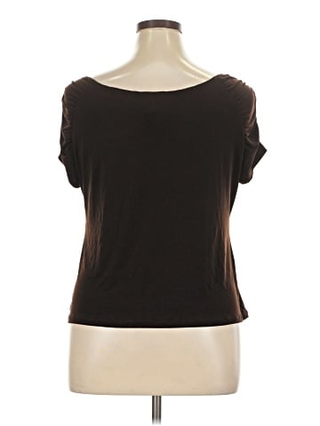 Monroe and Main Short Sleeve Top (view 2)