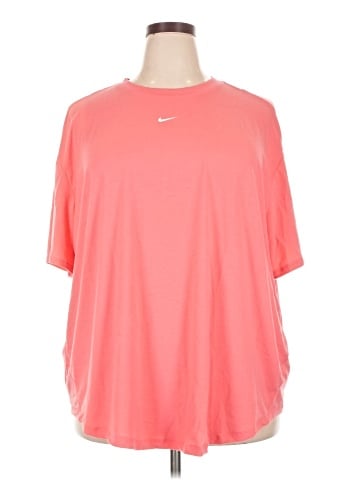 Nike Active T-Shirt (view 1)