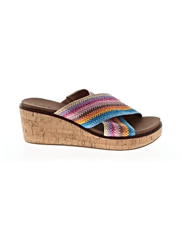 Corkys Wedges (view 1)