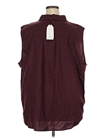 Universal Standard Sleeveless Button-Down Shirt (view 2)