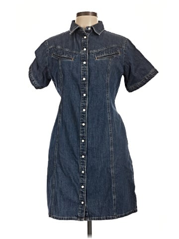 Levi's Casual Dress (view 1)