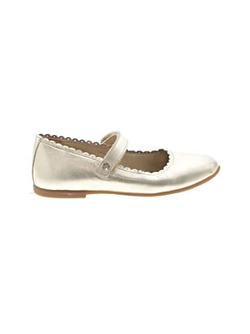 Unbranded Flats (view 1)