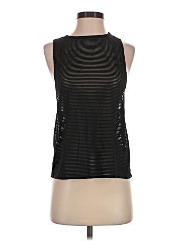 Gap Fit Sleeveless T-Shirt (view 1)