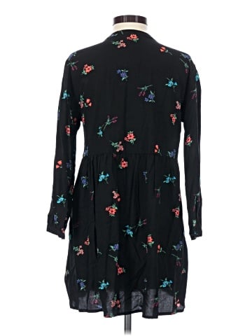 Old Navy Casual Dress (view 2)