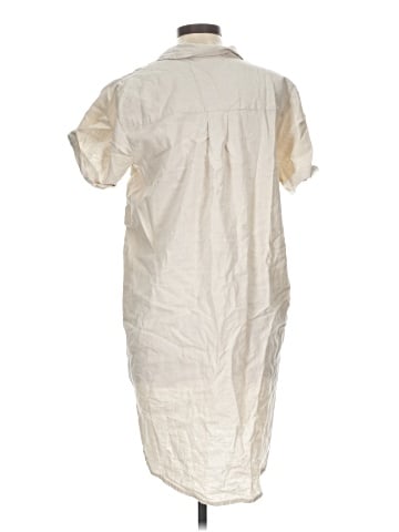 Saks Fifth Avenue Casual Dress (view 2)
