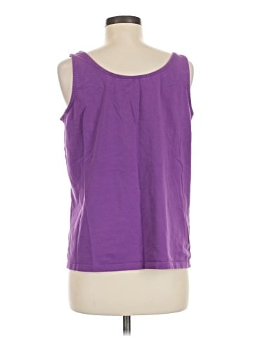 Woman Within Sleeveless Top (view 2)
