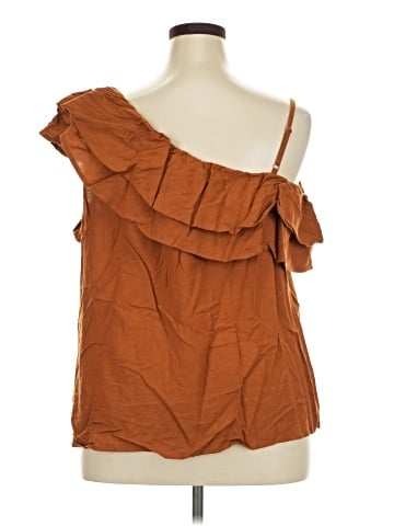 Old Navy Sleeveless Blouse (view 2)