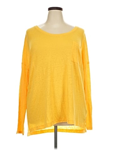 Old Navy Long Sleeve T-Shirt (view 1)