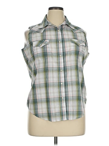 Wrangler Jeans Co Sleeveless Button-Down Shirt (view 1)