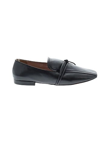 Linea Paolo Flats (view 1)