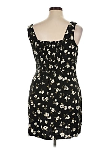 Old Navy Cocktail Dress (view 2)