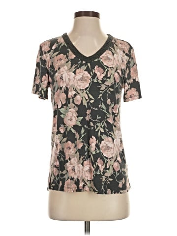 Maurices Short Sleeve T-Shirt (view 1)