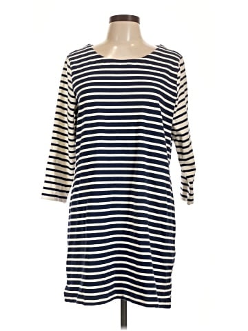 Vineyard Vines Casual Dress (view 1)