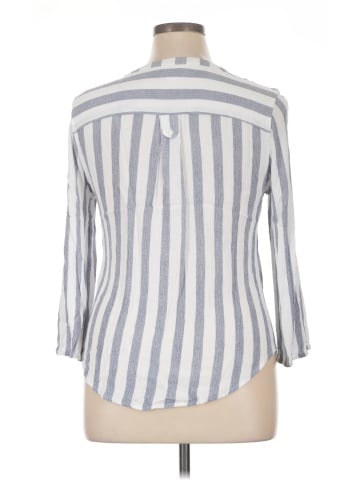 Market and Spruce 3/4 Sleeve Button-Down Shirt (view 2)