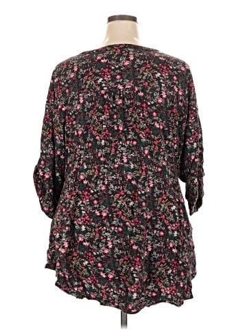 Torrid 3/4 Sleeve T-Shirt (view 2)