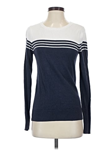 Brandy Melville Pullover Sweater (view 1)