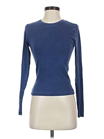 Aritzia Long Sleeve T-Shirt (view 1)